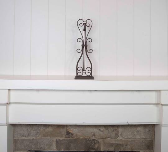 Village Lighting Elegant Adjustable Fireplace Mantle Wreath Hanger